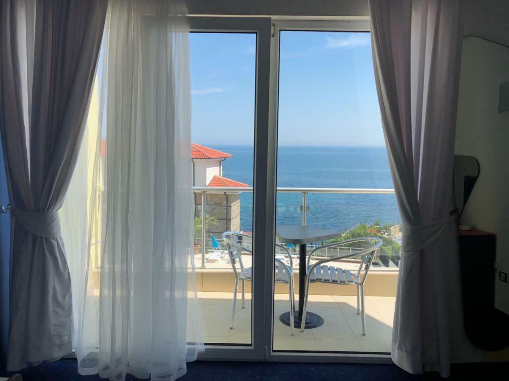 Хотел Аполонис Sozopol Exterior foto